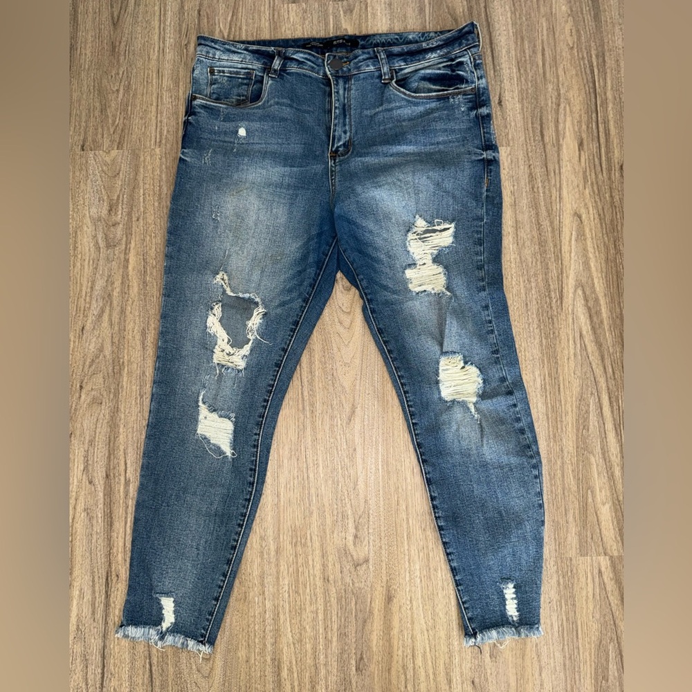 STS Blue Harper high rise crop jeans size 32 women’s